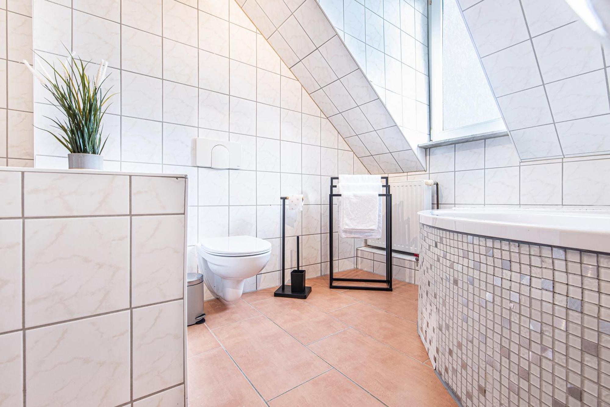 Grosszuegiges Apartment - Zentral - Kueche - Familienfreundlich Erfurt Buitenkant foto